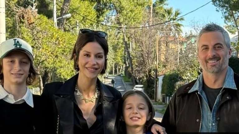 Σοφία Καρβέλα- Θανάσης Πανουργιάς: Εξόρμηση σε ιαπωνικό εστιατόριο - "Η πρώην γυναίκα μου με πήγε για σούσι"