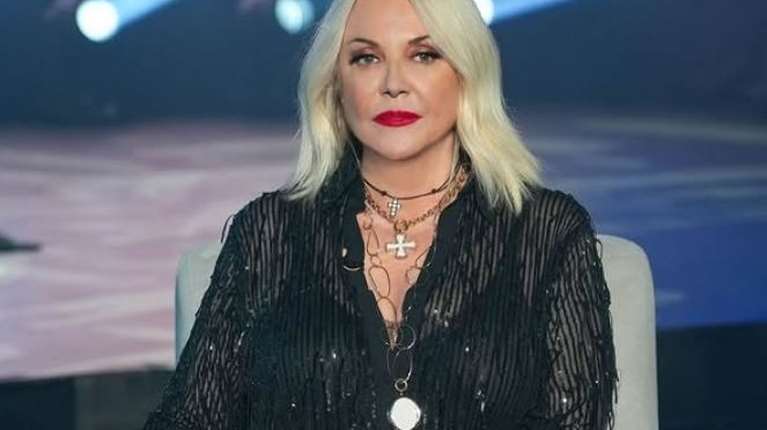 Αγνώριστη η Ρούλα Κορομηλά σε φωτογραφία στο Instagram - &quot;Ποια είναι η κυρία;&quot;