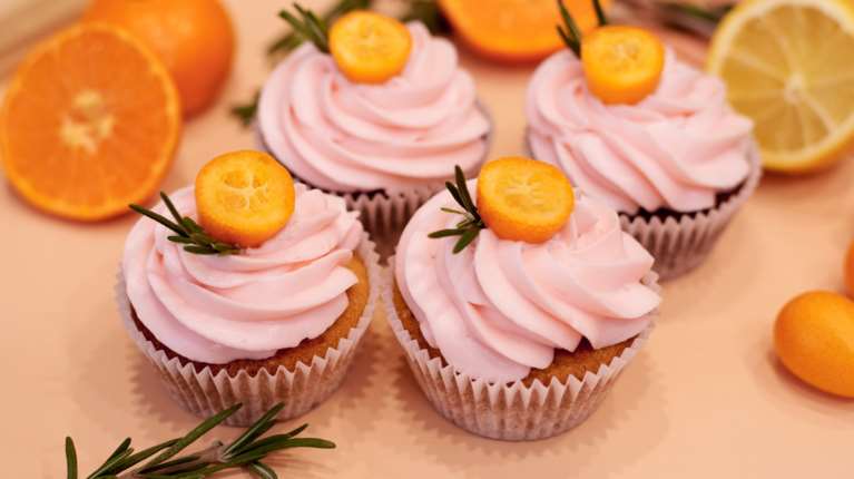 Εορτολόγιο: Πολλά ονόματα γιορτάζουν σήμερα, 30 Οκτωβρίου - Ποια είναι