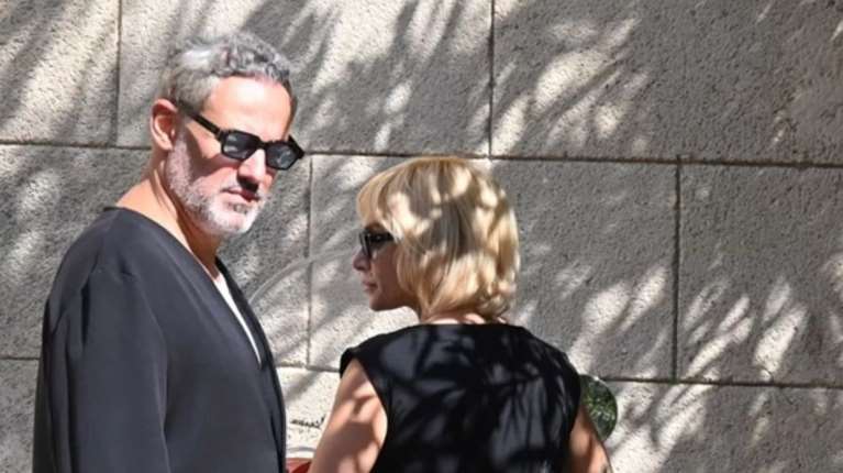 Ελεωνόρα Ζουγανέλη - Νίκος Συρίγος: Μαζί στο κέντρο της Αθήνας