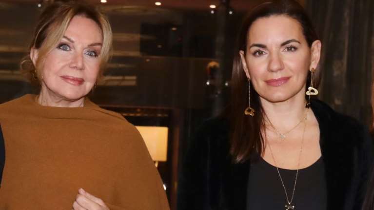 Αγάπη Πολίτη - Όλγα Κεφαλογιάννη: Μαζί σε θεατρική πρεμιέρα