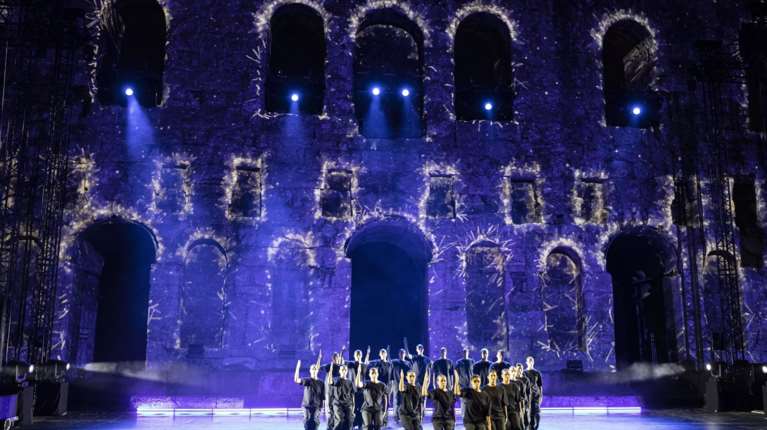 Murmuration στο Ηρώδειο: είδαμε τα σώματα να γίνονται ποίηση