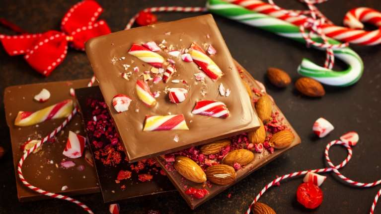 Εορτολόγιο: Ολα τα ονόματα που γιορτάζουν σήμερα, Τρίτη 2 Δεκεμβρίου