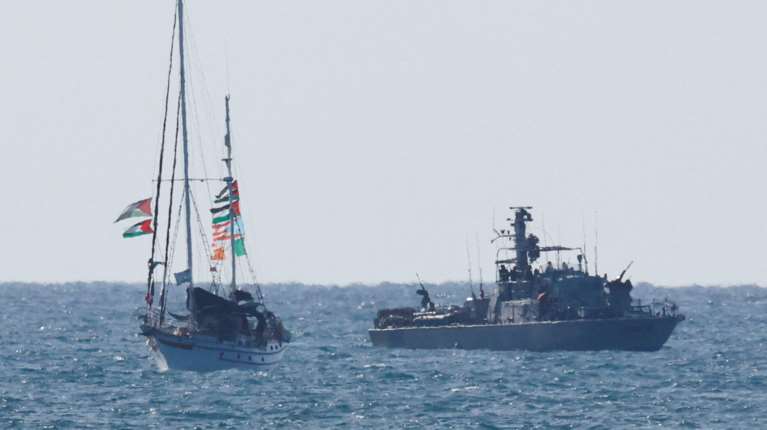 Σκάφη νέου στόλου για τη Γάζα αναχαιτίστηκαν από τον στρατό του Ισραήλ