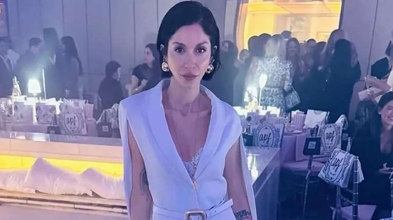 Η Σοφία Καρβέλα κουρεύτηκε: Η ανανέωση στα μαλλιά της