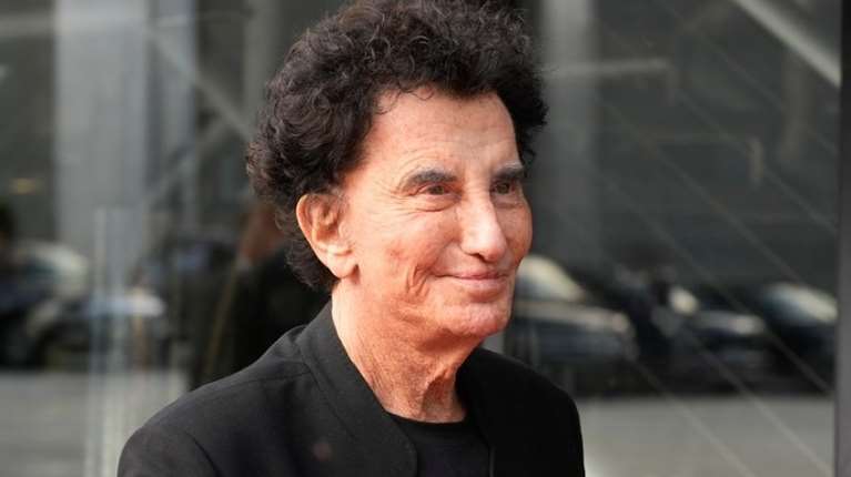 Yπόθεση Έπσταϊν: Η οικονομική εισαγγελία ξεκινά έρευνα σε βάρος του πρώην υπουργού Πολιτισμού της Γαλλίας Τζακ Λανγκ