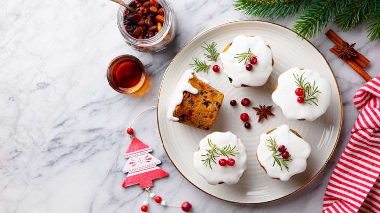 Εορτολόγιο: Ολα τα ονόματα που γιορτάζουν σήμερα,  Δευτέρα 1 Δεκεμβρίου