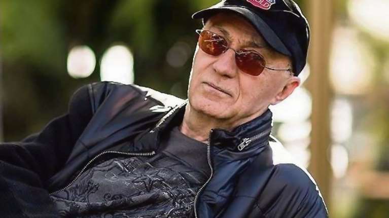 Μαστοράκης για Τζένιφερ Λόπεζ και Βασιλόπουλο: &quot;Χαίρομαι που ο Χρήστος έχει μόνιμη δουλειά σε high class εστιατόριο&quot;