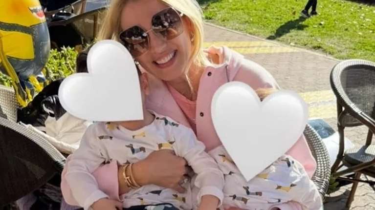 Στον ζωολογικό κήπο με τους γιους της η Κωνσταντίνα Σπυροπούλου - Οι λεμούριοι στο καρότσι του Βασίλη Σταθοκωστόπουλου