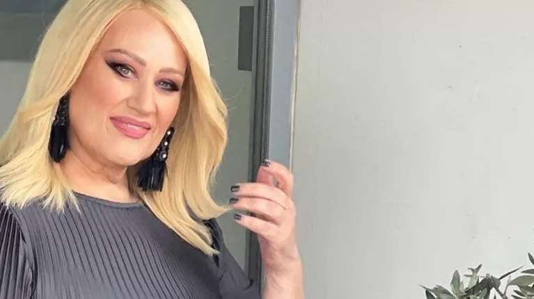 Η Άση Μπήλιου με chic δημιουργία: Η μεγάλη αλλαγή στην εικόνα της