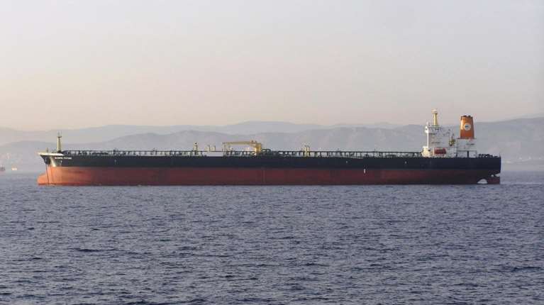 Τρία και όχι τέσσερα είναι τα ελληνόκτητα δεξαμενόπλοια που δέχθηκαν επίθεση drones ανοικτά του Νοβοροσίσκ