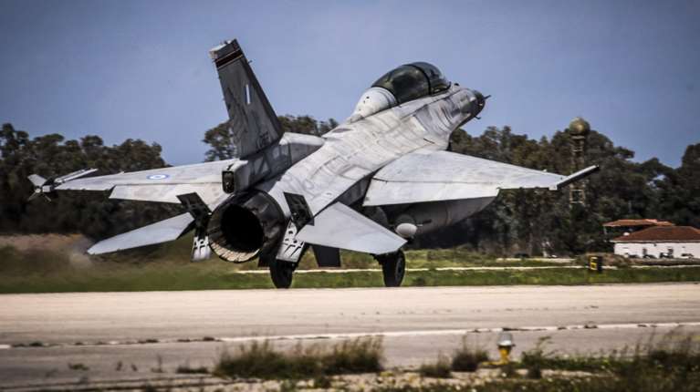 Πηγές ΥΕΘΑ: Οι ένοπλες δυνάμεις δεν επηρεάζονται από το πρόβλημα στο FΙR Αθηνών