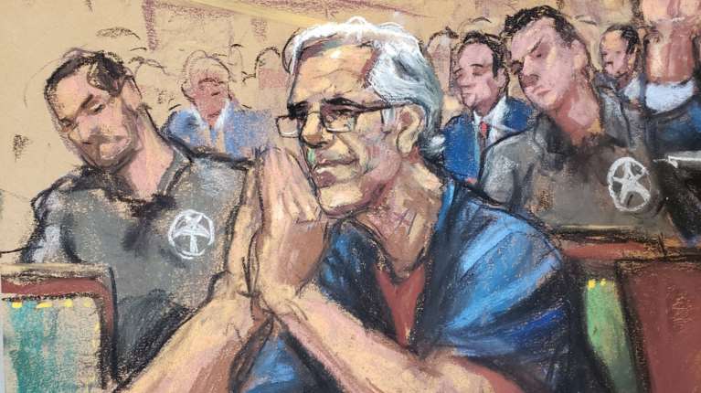 Τζέφρι Επστάιν: Δαχτυλίδι 33 καρατίων άφησε στη σύντροφό του, χρήματα και πανάκριβα ακίνητα