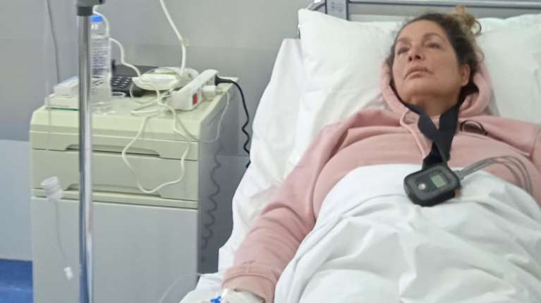 Τζένη Χειλουδάκη: Το βίντεο μέσα από το νοσοκομείο μετά το τροχαίο - Λιποθύμησε και έπεσε σε στύλο