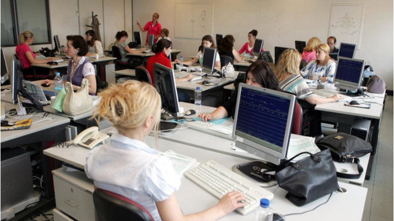 Το 77% των Ελλήνων εργοδοτών δυσκολεύονται να καλύψουν θέσεις εργασίας