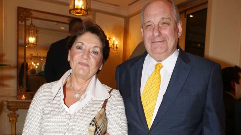 Ο Τέρενς Κουίκ σε μια πολύ σπάνια εμφάνιση δίπλα στην κόρη του, Τερέζα