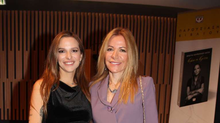 Εριέττα Κούρκουλου Λάτση: Για φαγητό σε εστιατόριο της Κυψέλης - "Άξιζε η υπομονή"