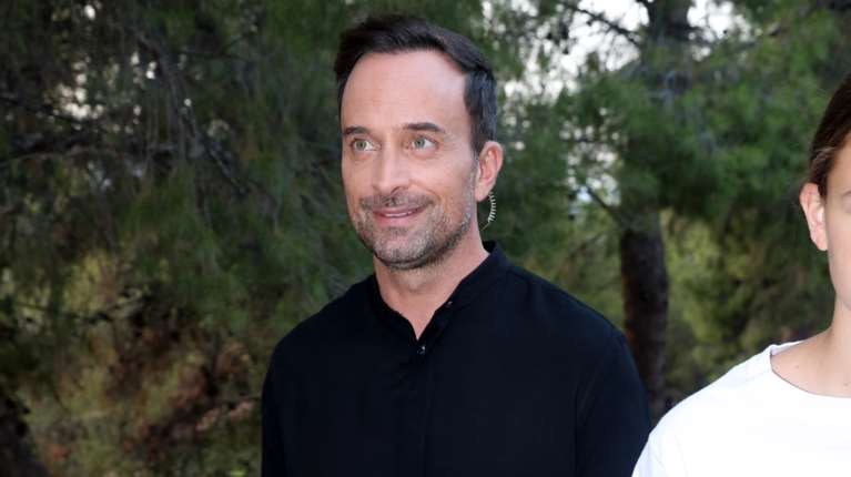 Ο Γιώργος Λιανός απαθανατίζει την 14χρονη κόρη του Αριάνα για μία ξεχωριστή αφορμή