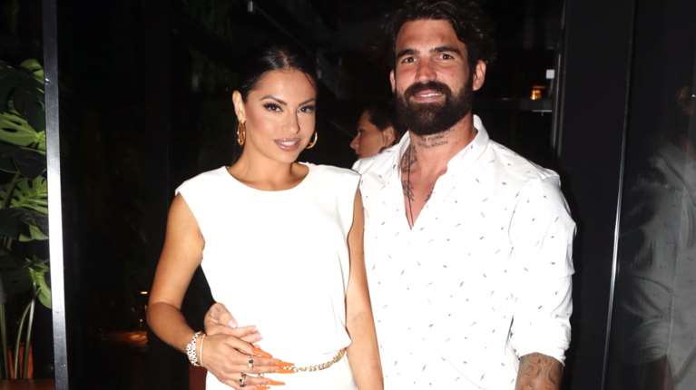 Δήμητρα Αλεξανδράκη: &quot;Δεν είμαι ξεπεσμένη για να πάω με τον Αλεξάνδρου στο Άμπου Ντάμπι&quot;