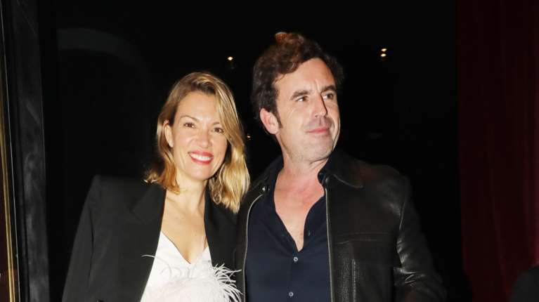 Βίκυ Καγιά - Ηλίας Κρασσάς: Για γιορτινές αγορές στη Γλυφάδα