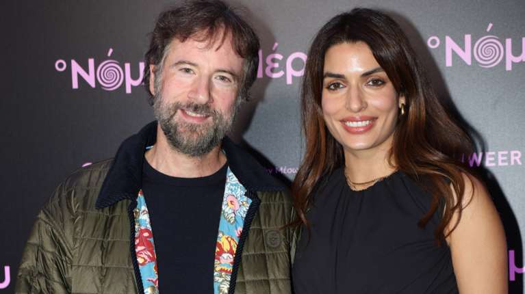 Τόνια Σωτηροπούλου - Κωστής Μαραβέγιας: Πάσχα στην Ύδρα με πολλά βίντεο και φωτογραφίες