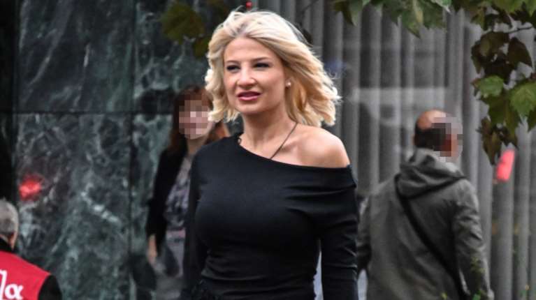 Φαίη Σκορδά: Το dinner των γενεθλίων της - "Χρόνια πολλά στο πιο γλυκό κορίτσι του κόσμου"