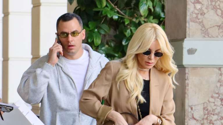 Κατερίνα Καινούργιου: Σε παραδοσιακό ζαχαροπλαστείο στην Κηφισιά