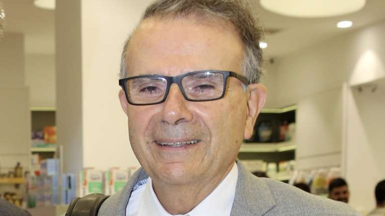 "Το κρεβάτι είναι σημαντικό, ιερό", λέει ο Ασκητής μετά τη δήλωση ότι οι άντρες αυνανίζονται κρυφά από τις συζύγους τους