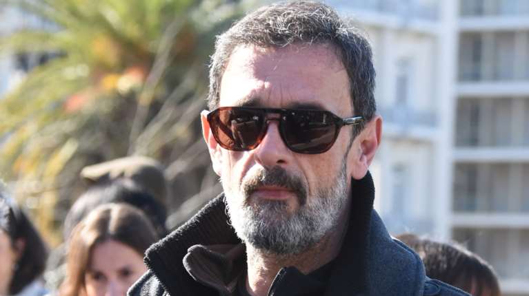 Λεωνίδας Κακούρης: Εξουσία παίρνει ο σκηνοθέτης όταν του τη δίνεις. Το θέατρο μπορεί να είναι από υπέροχο μέχρι βασανιστικό