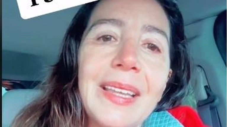 Mε δάκρυα στα μάτια η Μαρία Ελένη Λυκουρέζου μιλά για τη μαμά της Ζωή... | People & Style Ειδήσεις