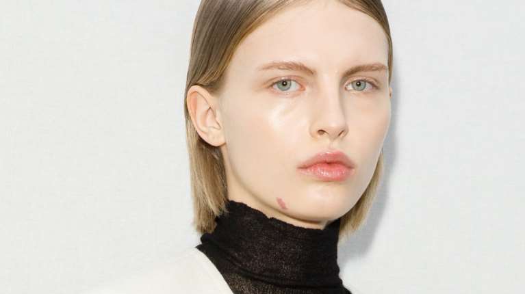 Σταγόνες Νεότητας: 3 πολλά υποσχόμενα προϊόντα για την πιο αποτελεσματική ρουτίνα αντιγήρανσης