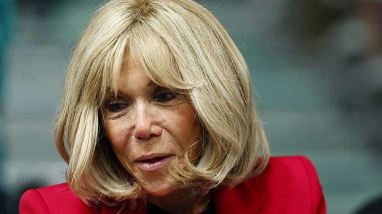 Γαλλία: Ένοχοι 10 κατηγορούμενοι που διέδιδαν ότι η Μπριζίτ Μακρόν γεννήθηκε άνδρας