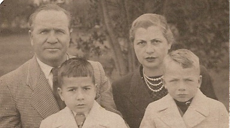 Παπαθεοδώρου