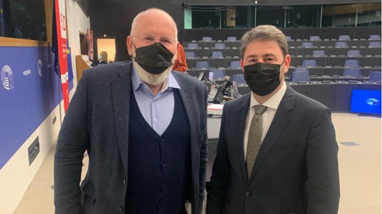 Ανδρουλάκης Τίμερμανς