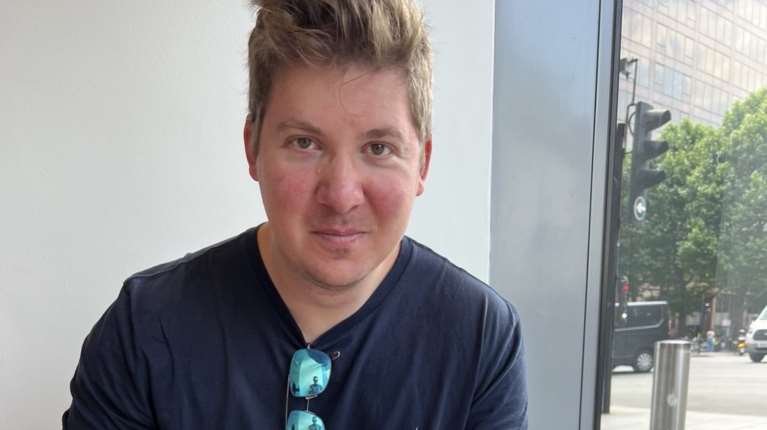 Εξαφάνιση 33χρονου γιατρού: "Μακάρι να βρεθεί είτε ζωντανός, είτε νεκρός" - Η συγκλονιστική έκκληση του πατέρα του