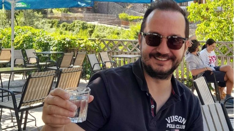 Βασίλης Καλογήρου