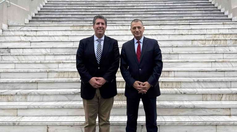 Στο Άγιον Όρος ο αναπληρωτής ΥΠΕΞ των ΗΠΑ Μάικλ Ρήγας [εικόνες]