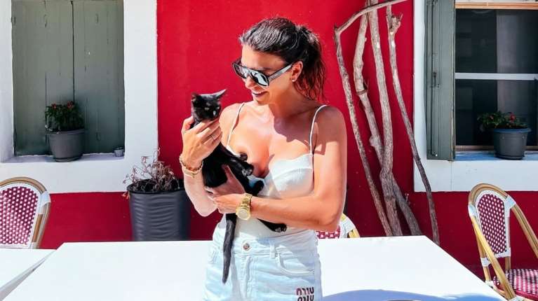 Μαρίνα Βερνίκου: &quot;Σαν το Ιόνιο δεν έχει -  Σαν την Ελλάδα πουθενά&quot; - Εντυπωσιακά στιγμιότυπα από τις διακοπές της