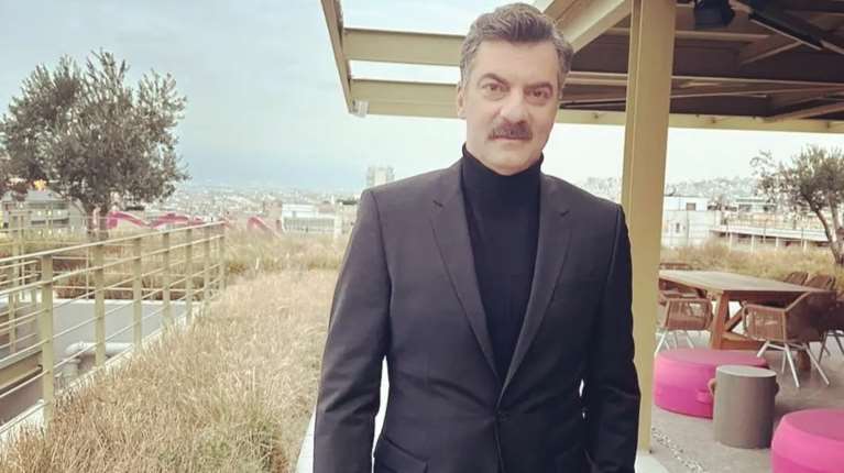 Στάθης Μαντζώρος: Διασωληνωμένος μετά από βαρύ εγκεφαλικό ο ηθοποιός - Έκκληση για οικονομική στήριξη από συναδέλφους του