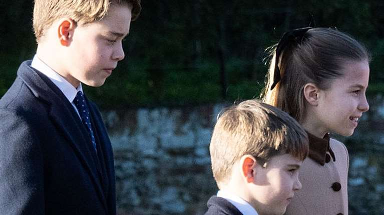 "Βροχή" τα σχόλια για τον πρίγκιπα Τζωρτζ στην πρόσφατη οικογενειακή εμφάνισή του