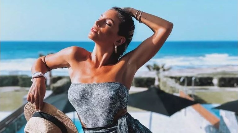 ΑΘΗΝΑ ΟΙΚΟΝΟΜΑΚΟΥ