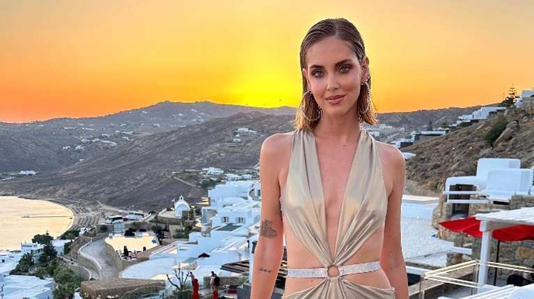 Κιάρα Φεράνι: Παραπέμπεται σε δίκη για &quot;φιλανθρωπική&quot; απάτη με πασχαλινά αυγά και χριστουγεννιάτικα γλυκά