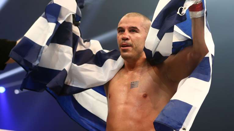 Μιχάλης Ζαμπίδης: Επιστρέφει στα ρινγκ - Το βίντεο που ανάρτησε ο "Iron Mike"