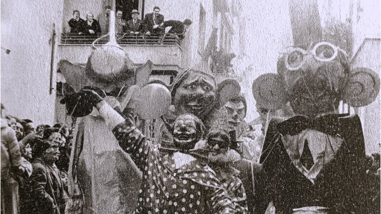 αποκριεσ στην πλακα