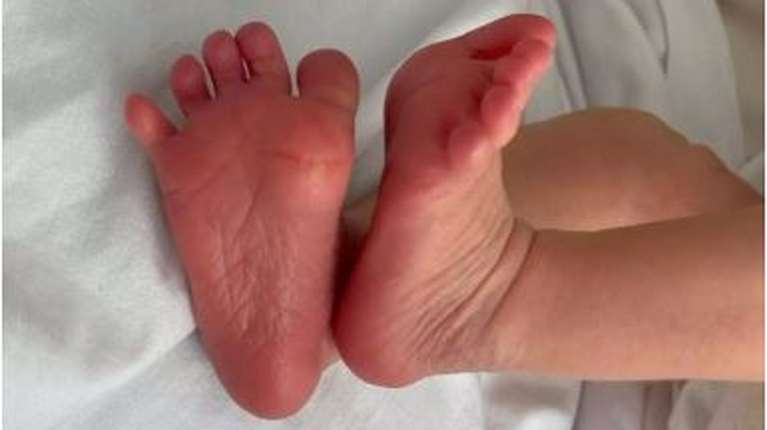 Το νοσοκομείο "Αλεξάνδρα" και το μαιευτήριο "Έλενα" διαψεύδουν fake news για πτέρυγα εγκαταλελειμμένων μωρών