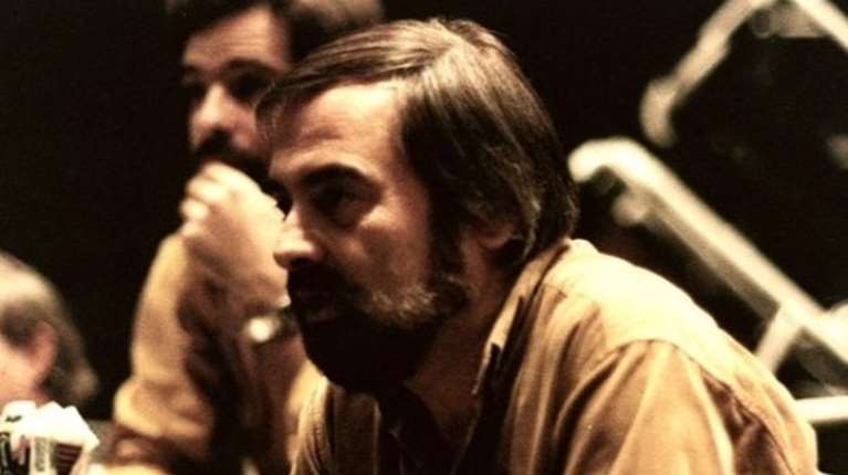 Πέθανε ο σκηνοθέτης, συγγραφέας και ηθοποιός Νίκος Περέλης