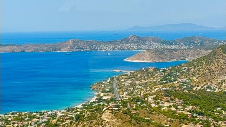 ΑΘΗΝΑΙΚΗ ΡΙΒΙΕΡΑ