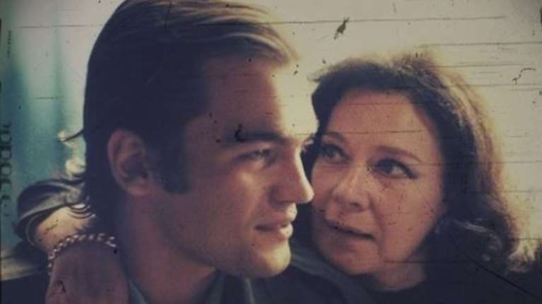 Κωνσταντίνος Καζάκος: Mε τα υπέροχα μάτια της Τζένης Καρέζη το post για τα 33 χρόνια από τον θάνατό της - &quot;Δεν έχω λόγια&quot;