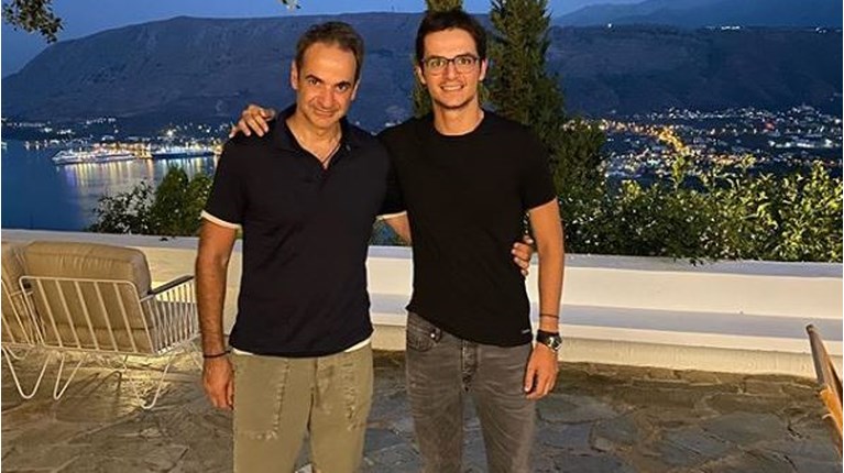 Μητσοτακης γιος
