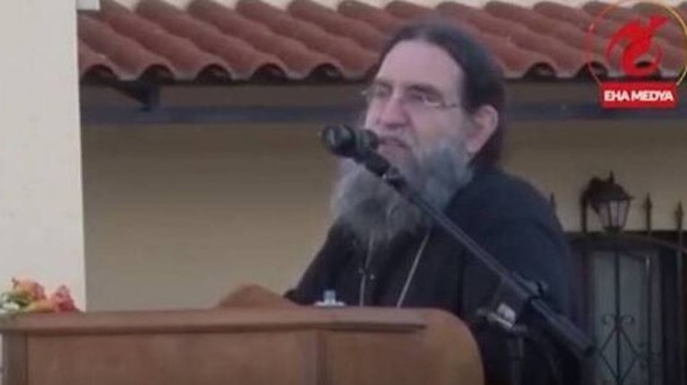 Ιερέας